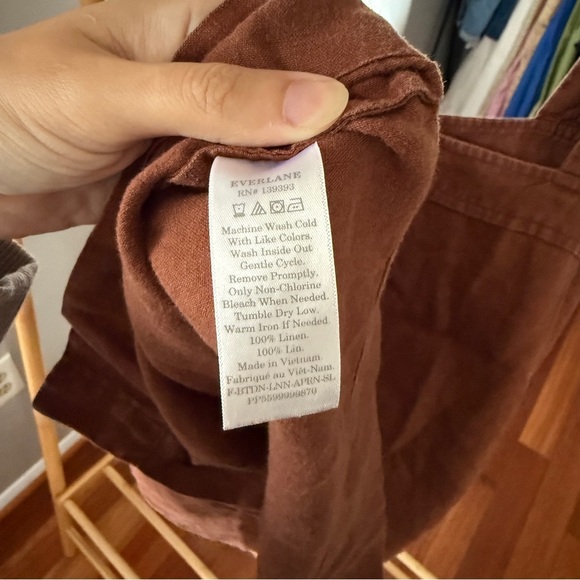 Everlane Rust Button-Up Tank Top - Picture 8 of 8